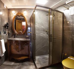 Koupelna v ubytování Bablin Butik Otel