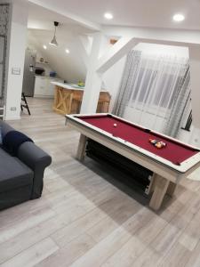 Biliár nebo kulečník v ubytování Studio apartman Zagreb Horvati