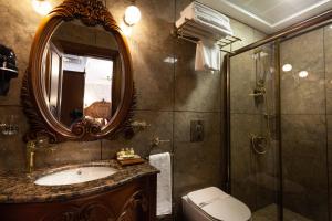 Koupelna v ubytování Bablin Butik Otel
