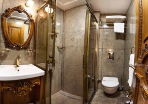 Koupelna v ubytování Bablin Butik Otel