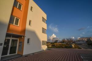 Budova, v ktorej sa apartmán nachádza