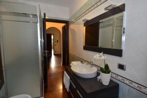 Kúpeľňa v ubytovaní Erno Apartment + 15 fotografií