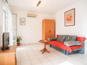 TV a/nebo společenská místnost v ubytování Apartments Dirk