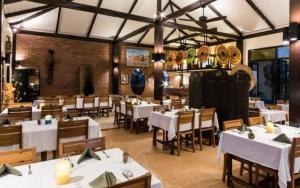 Restoran või mõni muu söögikoht majutusasutuses Thanakha Inle Hotel