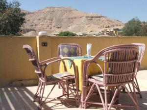 Un balcon sau o terasă la Pharaohs Hotel