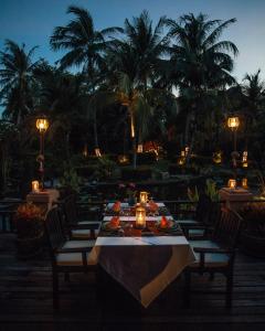 Ein Garten an der Unterkunft Bo Phut Resort and Spa - SHA Plus