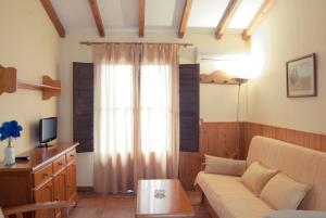 A seating area at Apartamentos El Calambuco