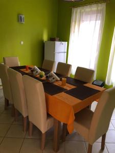 Fotografia z galérie ubytovania Kristály Apartmanház v destinácii Sárvár