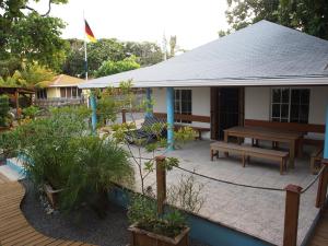 Vonkajšia záhrada v ubytovaní Wikkid Resort