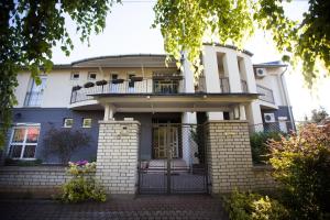 Budova, v ktorej sa apartmán nachádza