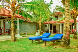 Un jardín fuera de Oriental Rest