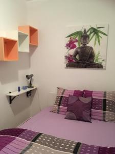 A bed or beds in a room at Casa Resi