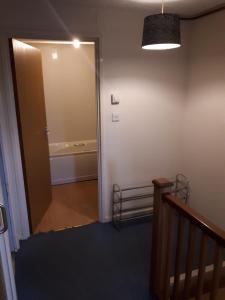 Gallery image of Marvellous Meridian Maisonette in Ifield +3 photos