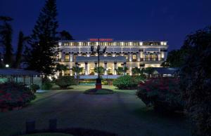 Giardino di Hotel Shanker-Palatial Heritage Kathmandu