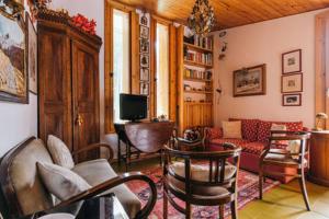 Gallery image of CENTRAL WOODEN CHALET WITH FOREST VIEW in Madonna di Campiglio