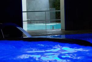 Бассейн в Hotel Spa Galatea или поблизости