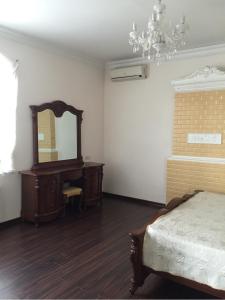 1 комнатная квартира в районе Греческой площадиにあるベッド
