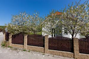 Fotografia z galérie ubytovania IdyllicPrague Cherry Tree Cottage v destinácii Černý Vŭl