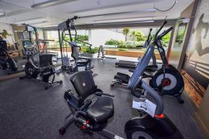 The fitness center and/or fitness facilities at Luxe Miraflores Apartment Pardo