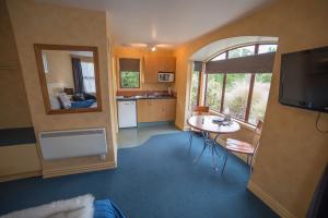 Gallery image of Red Tussock Motel in Te Anau