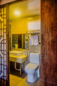 Ένα μπάνιο στο September Huizhou Inn