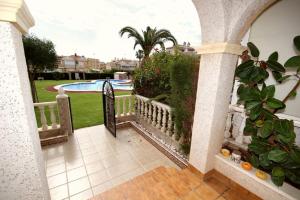 Basen w obiekcie Bungalow Torrevieja Argonautas lub w pobliżu