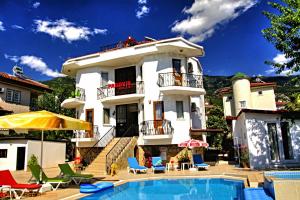 Afbeelding uit fotogalerij van Paddys Apartments Ovacık in Oludeniz