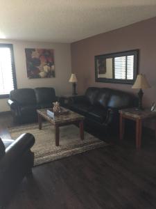 Χώρος καθιστικού στο Laughlin River Lodge