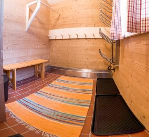 Posteľ alebo postele v izbe v ubytovaní Skihütte
