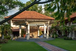 Zahrada ubytování Kuta Beach Club Hotel