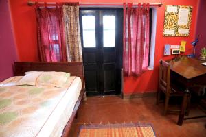 Postel nebo postele na pokoji v ubytování Ram Bhawan Residency