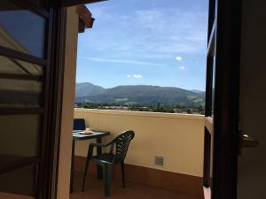 A general mountain view or a mountain view taken from Az apartmant