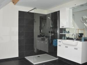 Koupelna v ubytování B&B de Pottenbakkershoeve