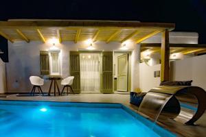Bazén v ubytování Aeris suites nebo v jeho okolí