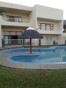 Bazén v ubytování Karoo View Guesthouse Cradock nebo v jeho okolí