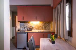 Kuchyňa alebo kuchynka v ubytovaní Hotel Pegasus-Adult Friendly