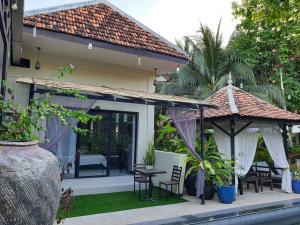 Zahrada ubytování The Sanctuary Villa Battambang