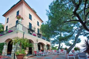 Gallery image of Hotel Punta Est in Finale Ligure