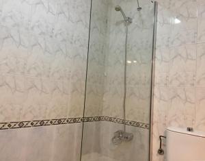 Kúpeľňa v ubytovaní Plaza + 13 fotografií