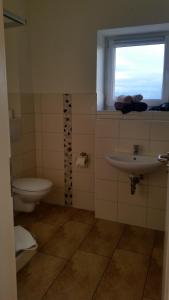 Ένα μπάνιο στο Landhotel kreien