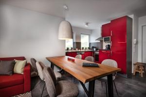 Kuchyň nebo kuchyňský kout v ubytování AlpenParks Residence Bad Hofgastein - gratis Thermeneintritt