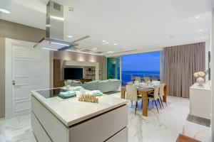 Gallery image of Super Luxury Apartment in Tigne Point, Amazing Ocean Views in Sliema