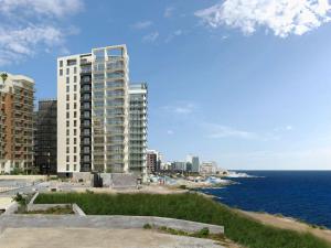 Galeriebild der Unterkunft Super Luxury Apartment in Tigne Point, Amazing Ocean Views in Sliema