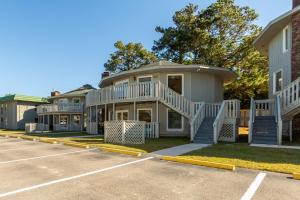 Gallery image of Country Club Villas by Capital Vacations in Myrtle Beach