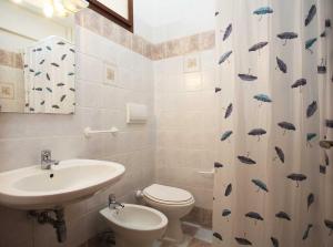 Ένα μπάνιο στο Sanian +11 φωτογραφίες