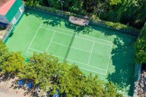 Tennis ja/või seinatennis majutusasutuses Margaritaville Beach Resort Playa Flamingo või selle läheduses