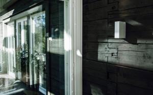 a window on the side of a house at Merenranta Huvila 210 m2 in Kokkola +17 photos