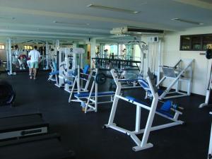 Fitness centrum a/nebo fitness zařízení v ubytování Porto Real Resorts Rogério
