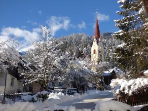 Gasthof Dorfschenke during the winter