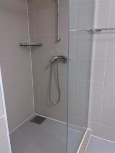 Ванная комната в Highvill AST